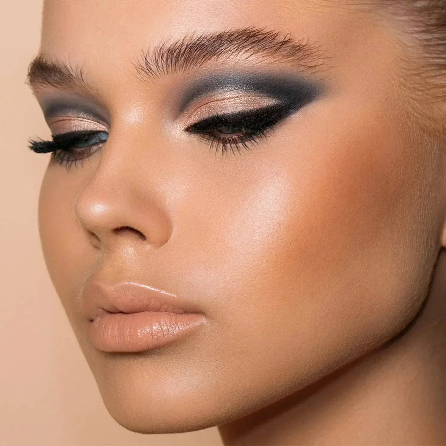 BIBA EYESHADOW PALETTE - פלטת צלליות לעיניים ביבה - Image 6