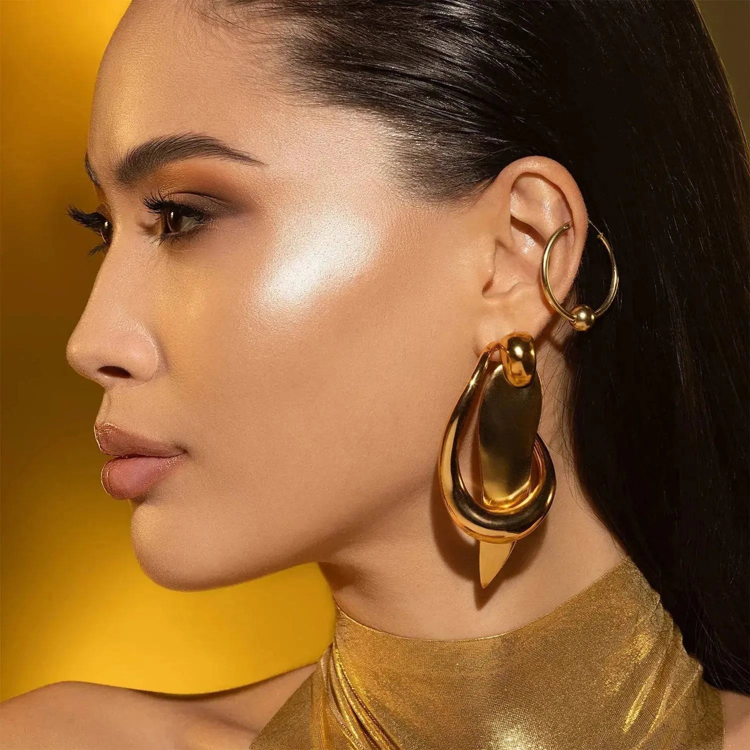 GOLDEN HIGHLIGHTER TRIO - פלטת היילייטרים גולדן טריו - Image 3