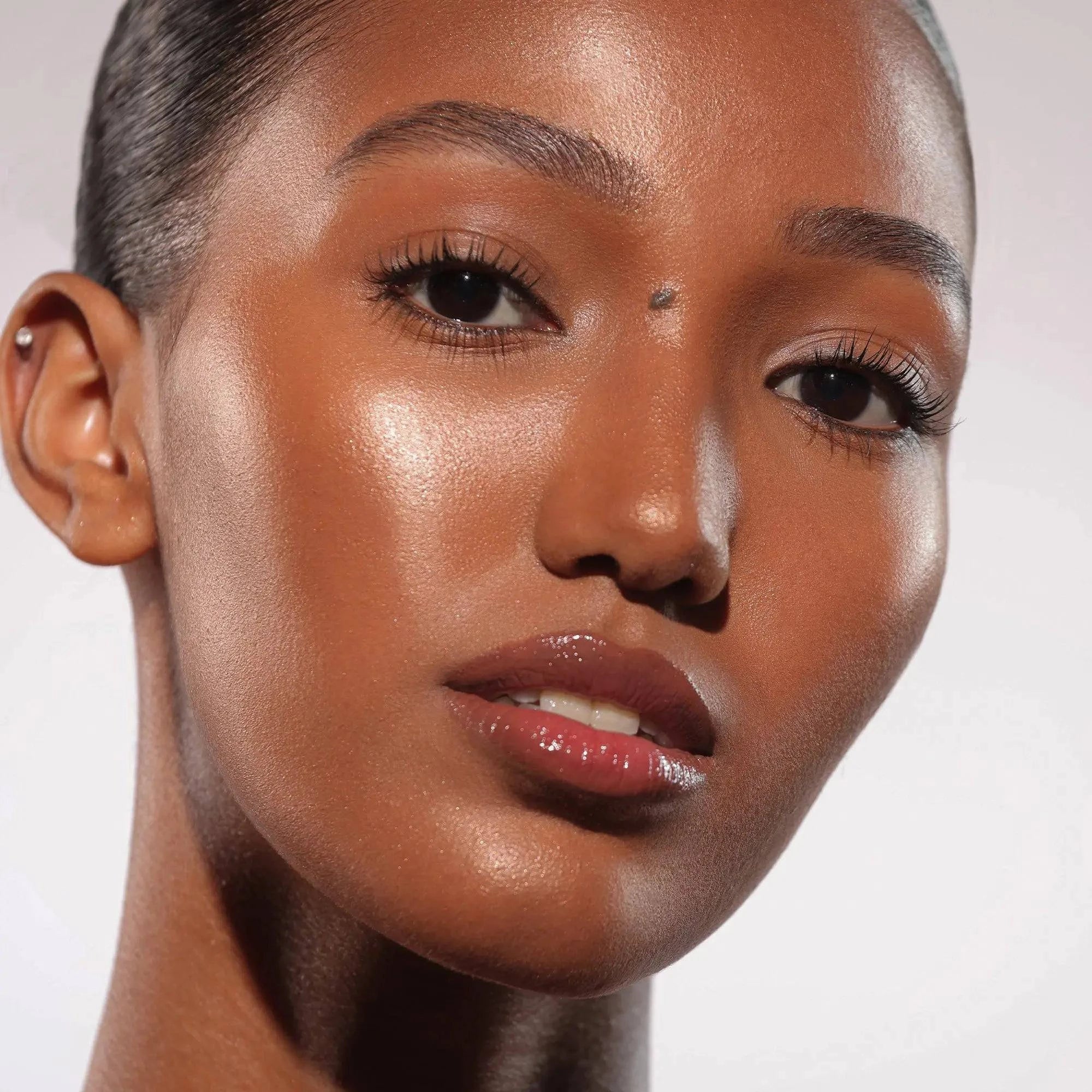 HY-GEN SKINCARE INFUSED GLOW BEAUTIFIER - אבקת הארה היי-ג'ן ביוטיפייר - Image 6