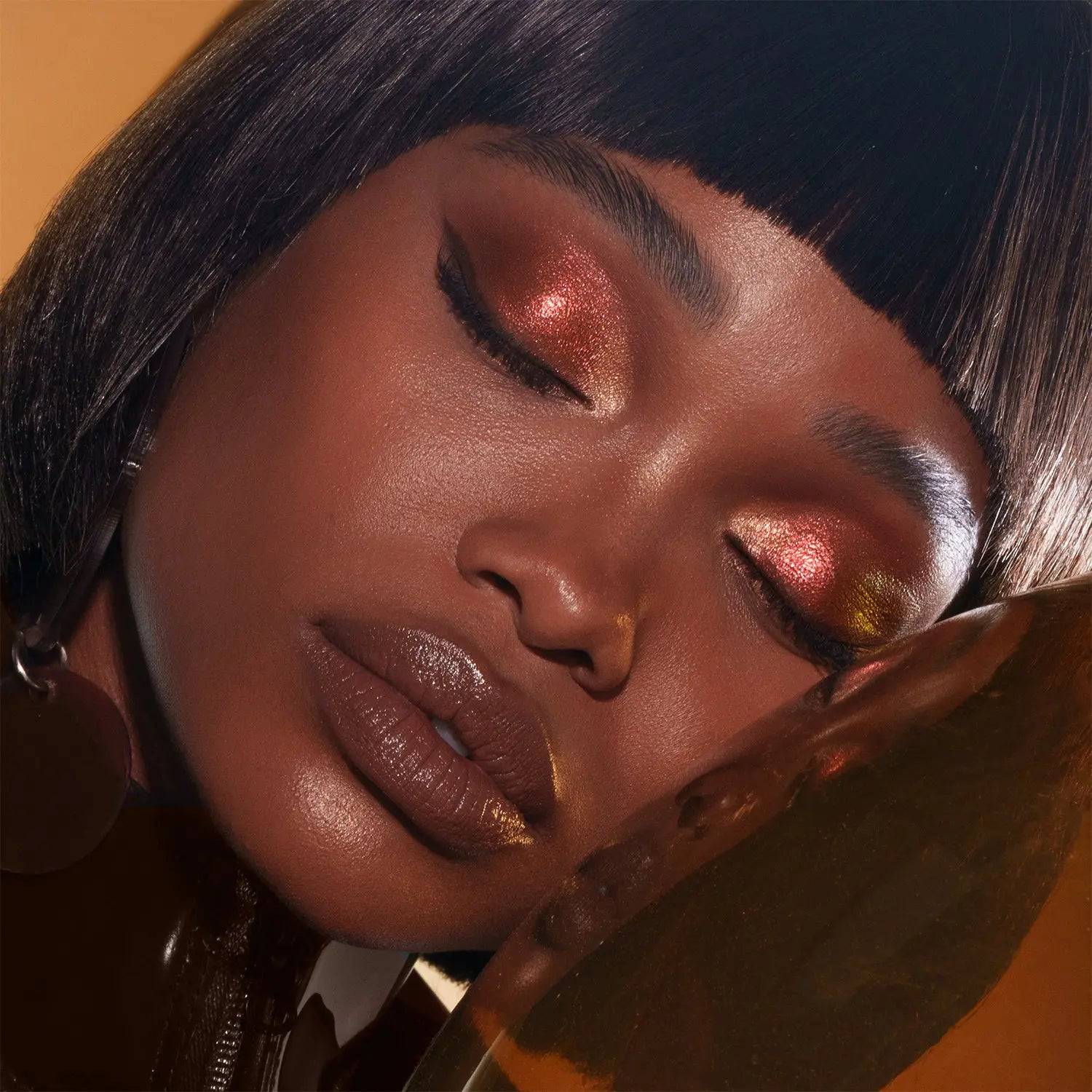 I NEED A WARM EYESHADOW PALETTE - פלטת צלליות לעיניים איי ניד אה וורם - Image 4