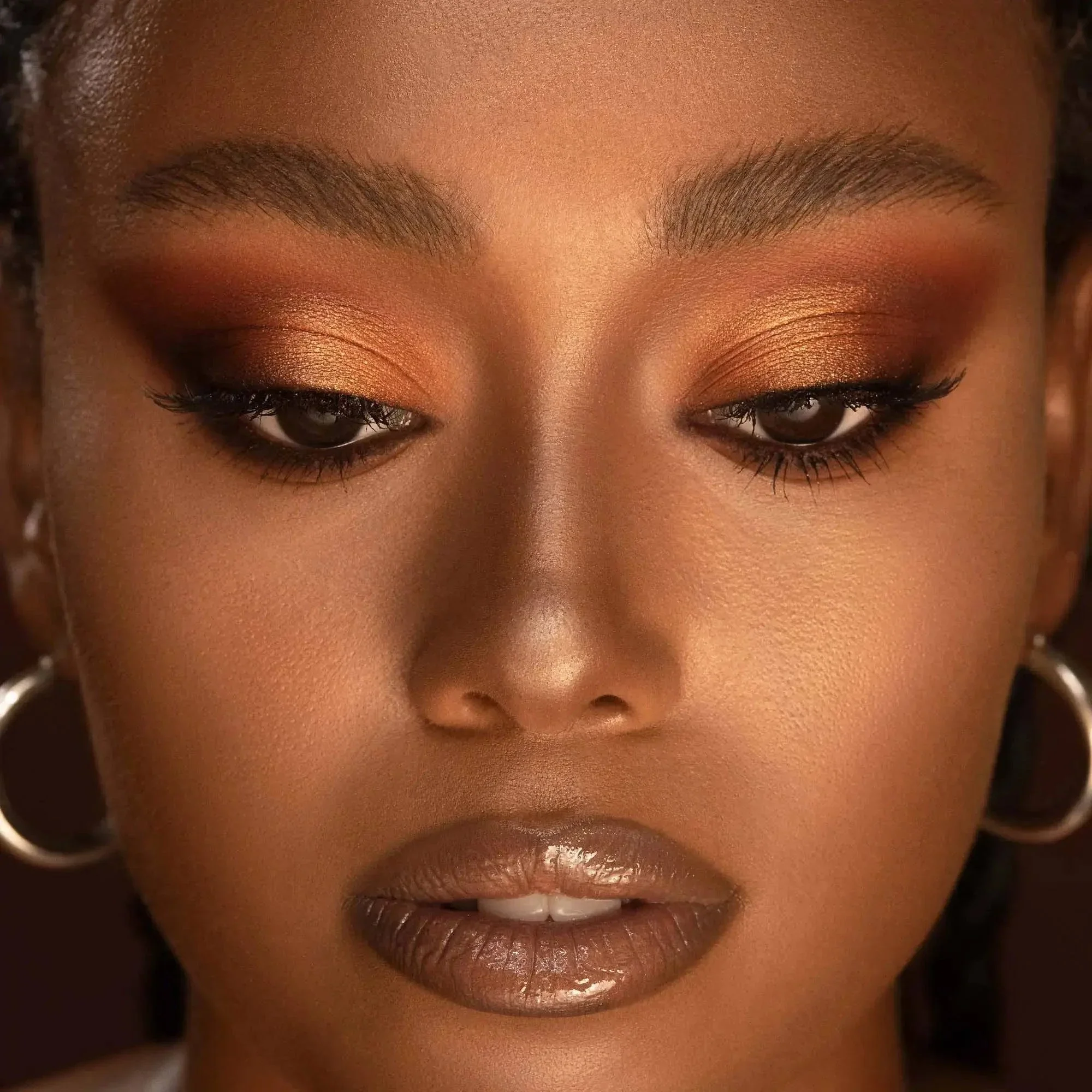 MINI BRONZE EYESHADOW PALETTE - פלטת צלליות לעיניים מיני ברונז - Image 5