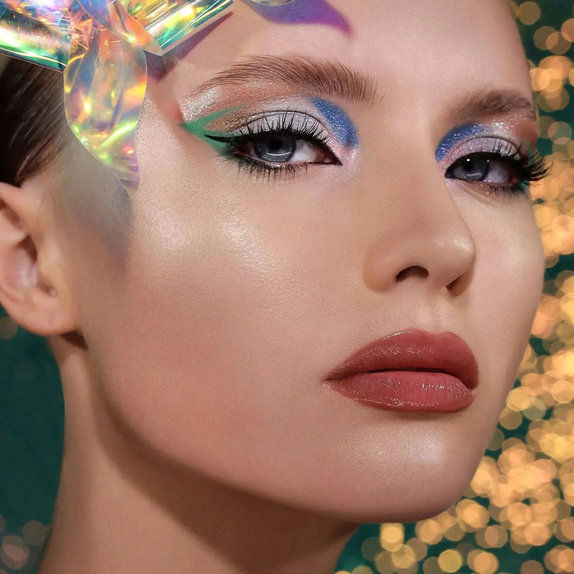 MINI PASTEL EYESHADOW PALETTE - פלטת צלליות לעיניים מיני פסטל - Image 2